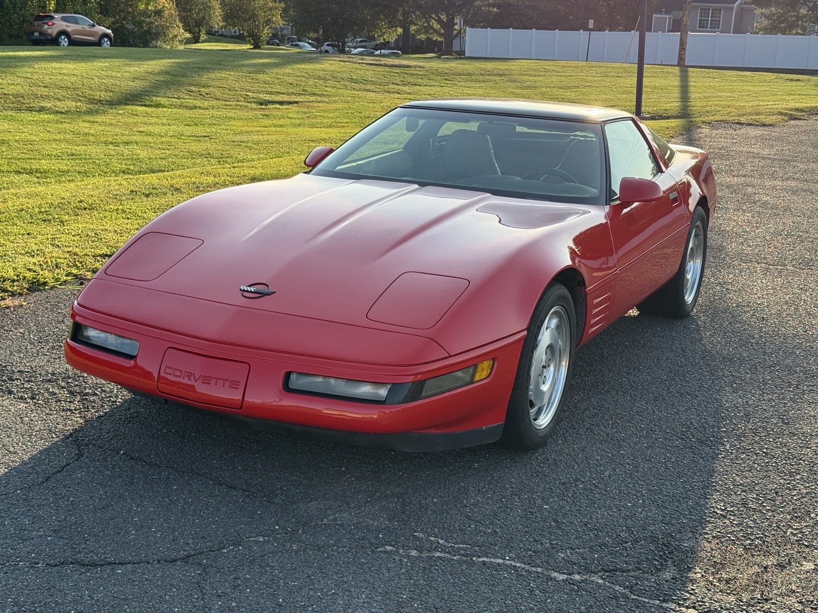 Chevrolet-Corvette-1994-Hatchback-2