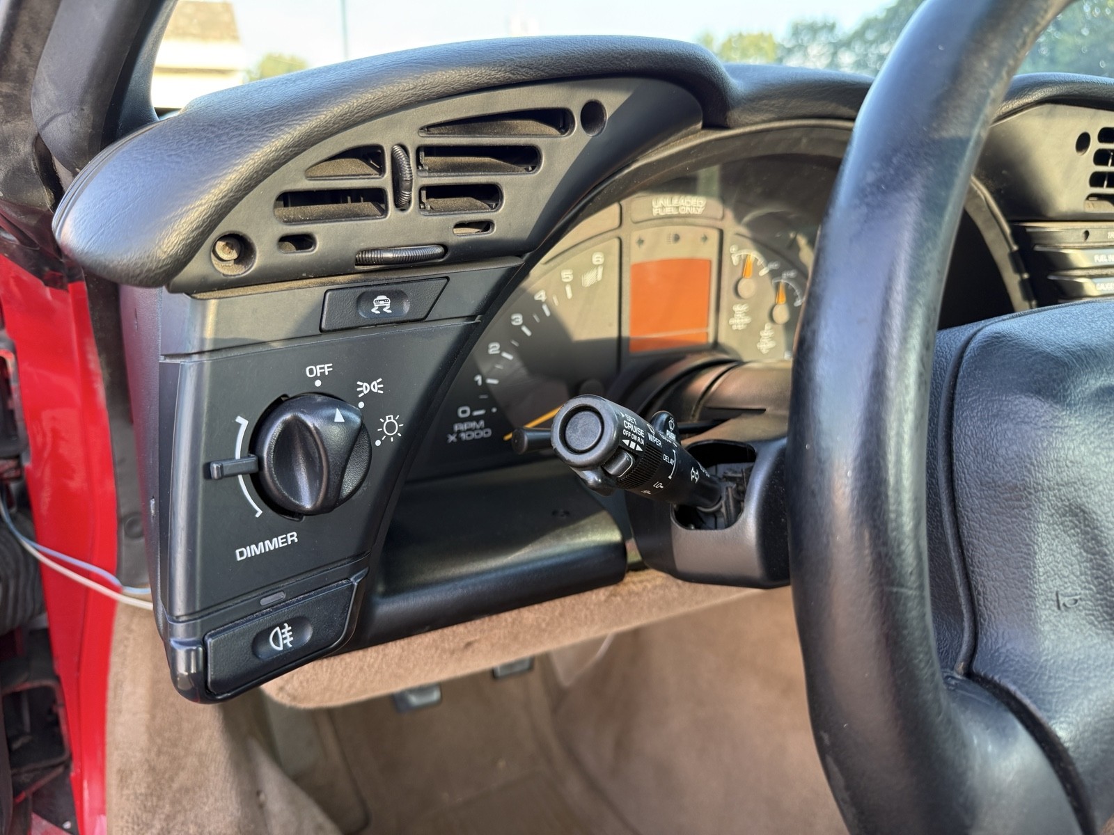 Chevrolet-Corvette-1994-Hatchback-30