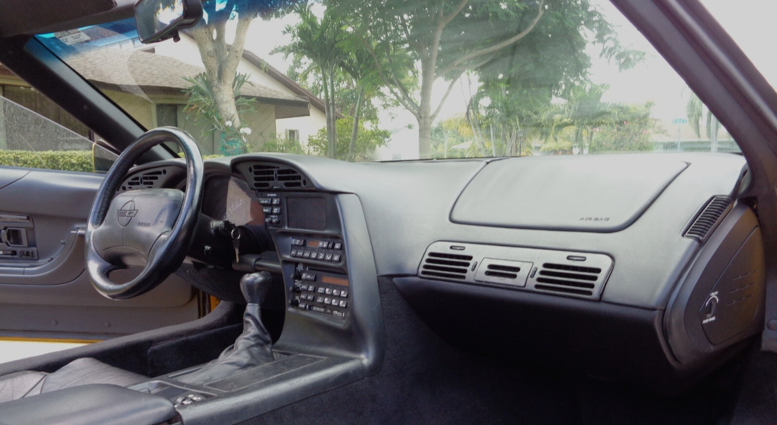 Chevrolet-Corvette-1995-Convertible-17