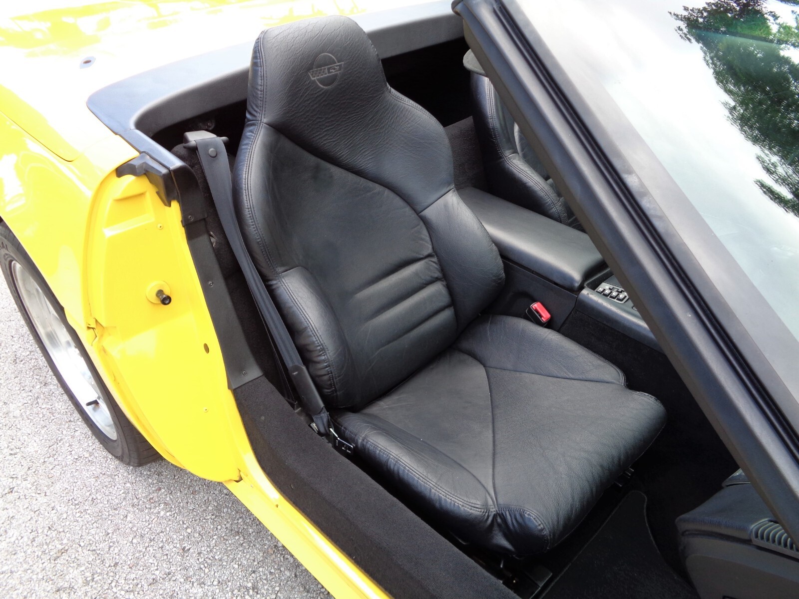 Chevrolet-Corvette-1995-Convertible-21