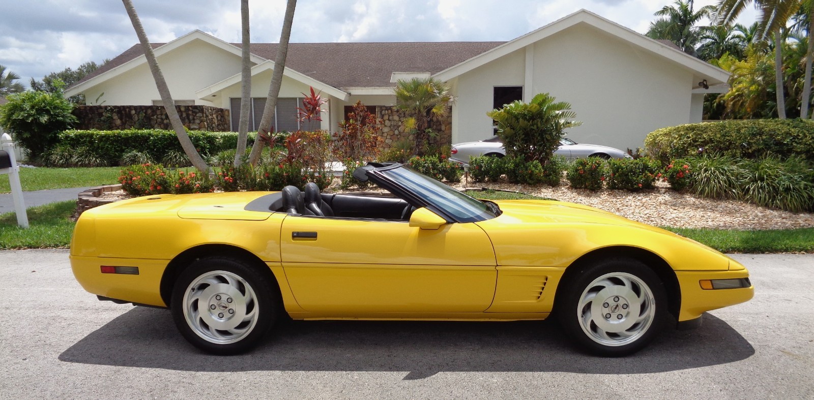 Chevrolet-Corvette-1995-Convertible-6