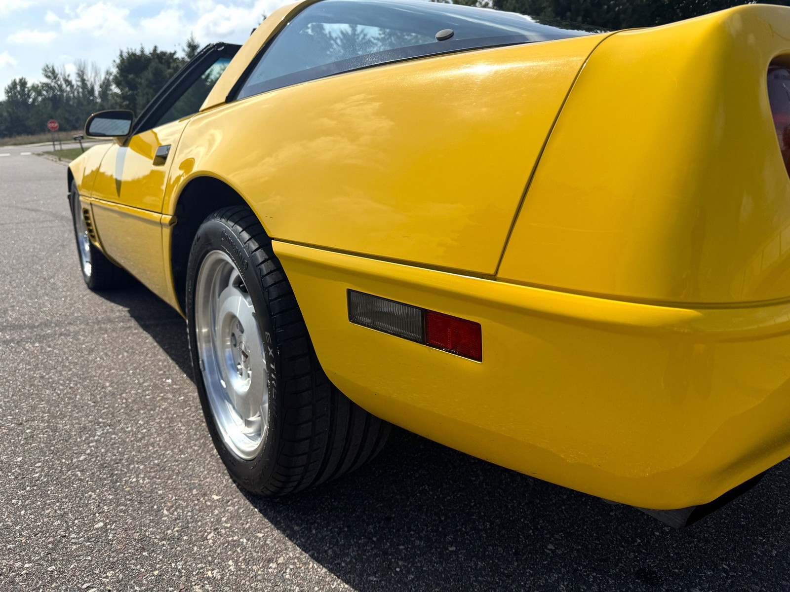 Chevrolet-Corvette-1995-Coupe-30
