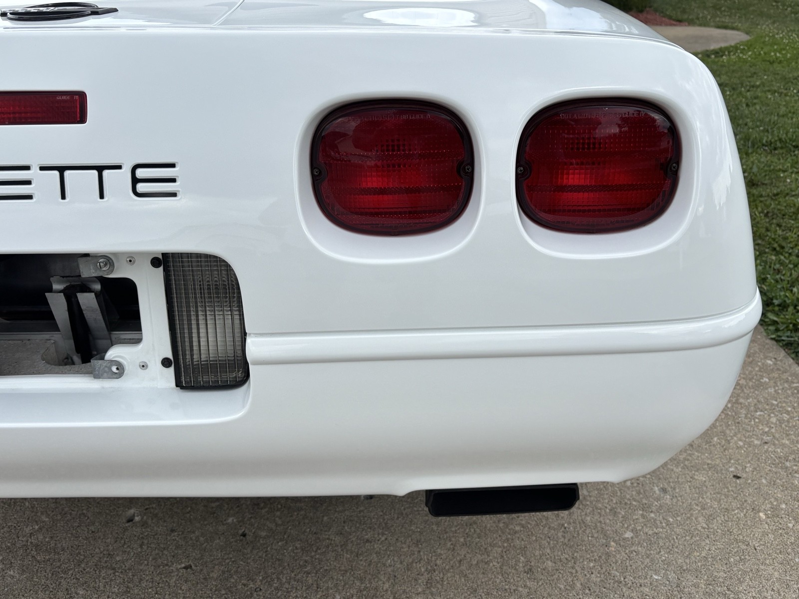 Chevrolet-Corvette-1995-Hatchback-19