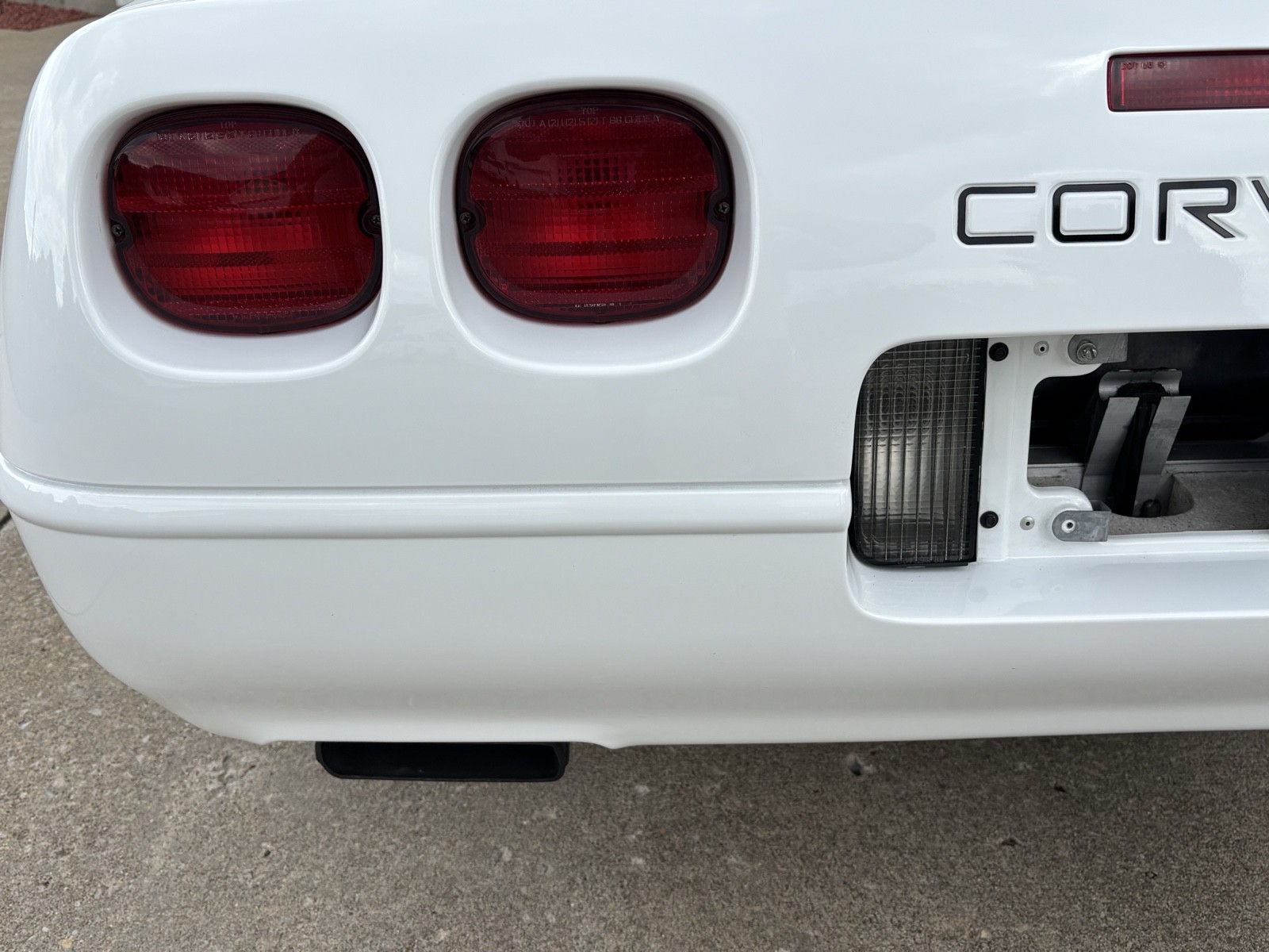 Chevrolet-Corvette-1995-Hatchback-20