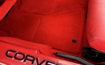 Chevrolet-Corvette-1995-Hatchback-29