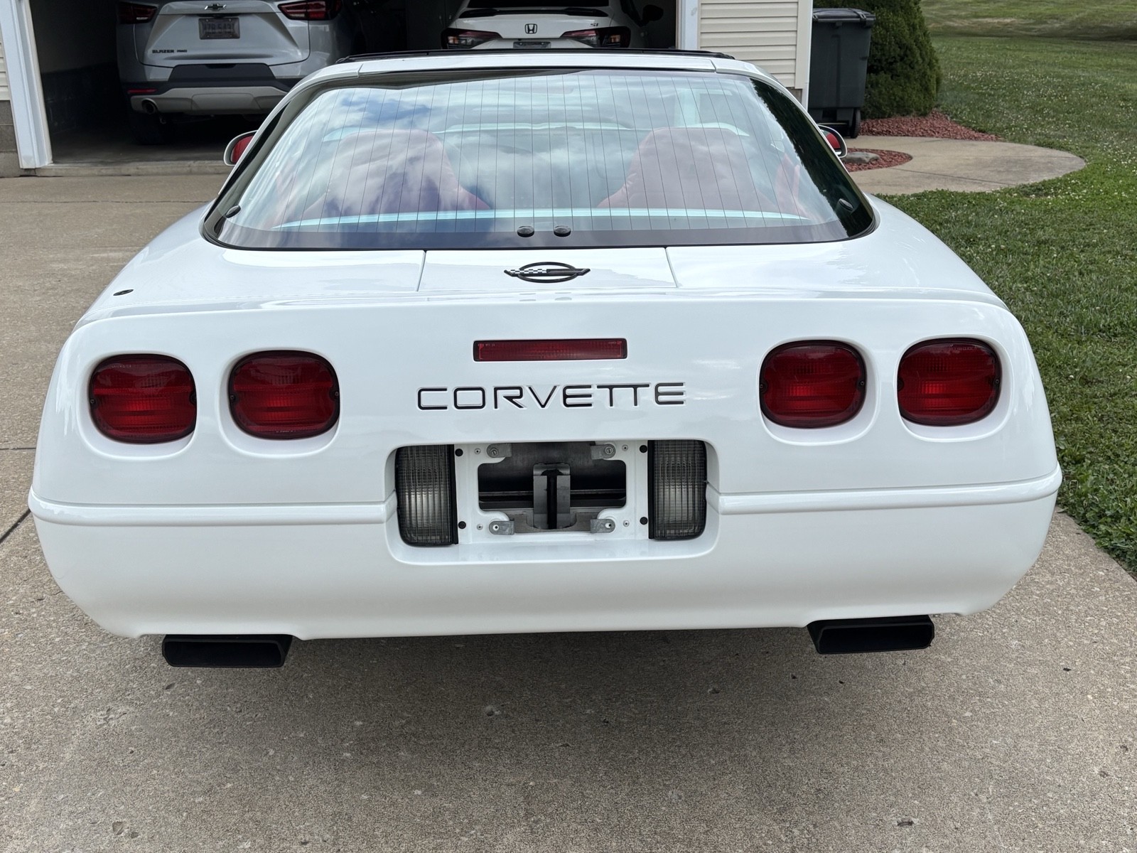 Chevrolet-Corvette-1995-Hatchback-3