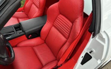 Chevrolet-Corvette-1995-Hatchback-31
