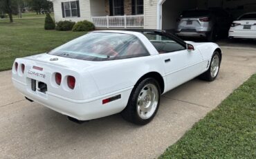 Chevrolet-Corvette-1995-Hatchback-4
