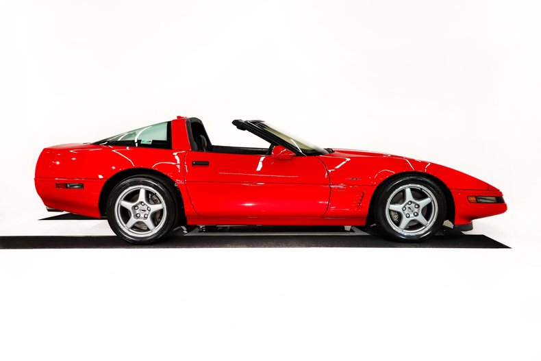 Chevrolet-Corvette-1995-Torch-Red-Black-12