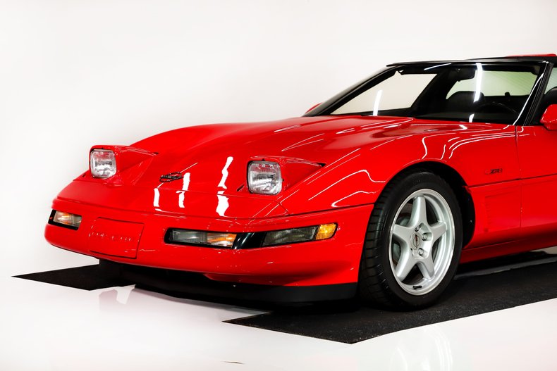 Chevrolet-Corvette-1995-Torch-Red-Black-15