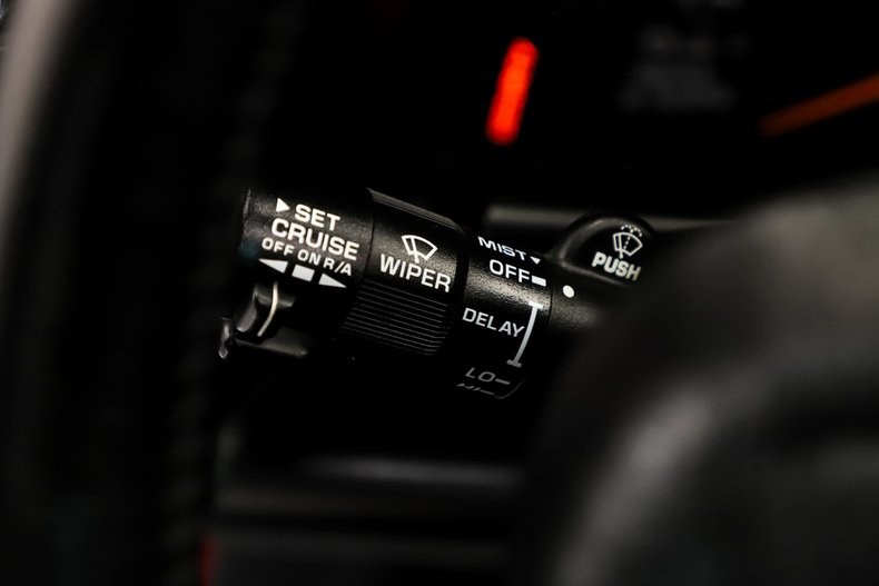 Chevrolet-Corvette-1995-Torch-Red-Black-19