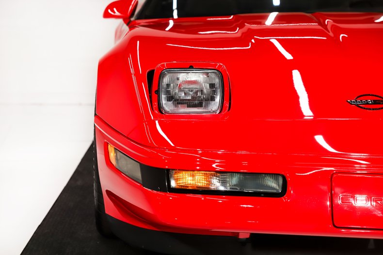 Chevrolet-Corvette-1995-Torch-Red-Black-29