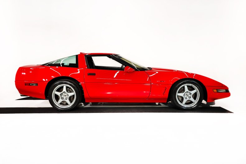 Chevrolet-Corvette-1995-Torch-Red-Black-44