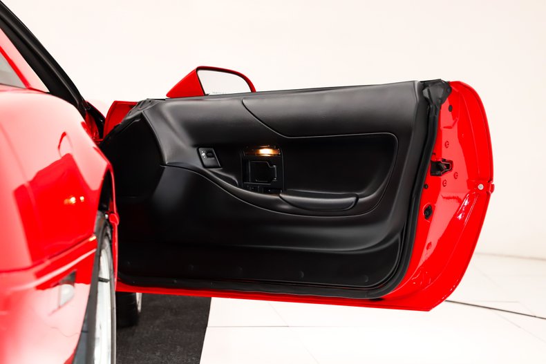 Chevrolet-Corvette-1995-Torch-Red-Black-45