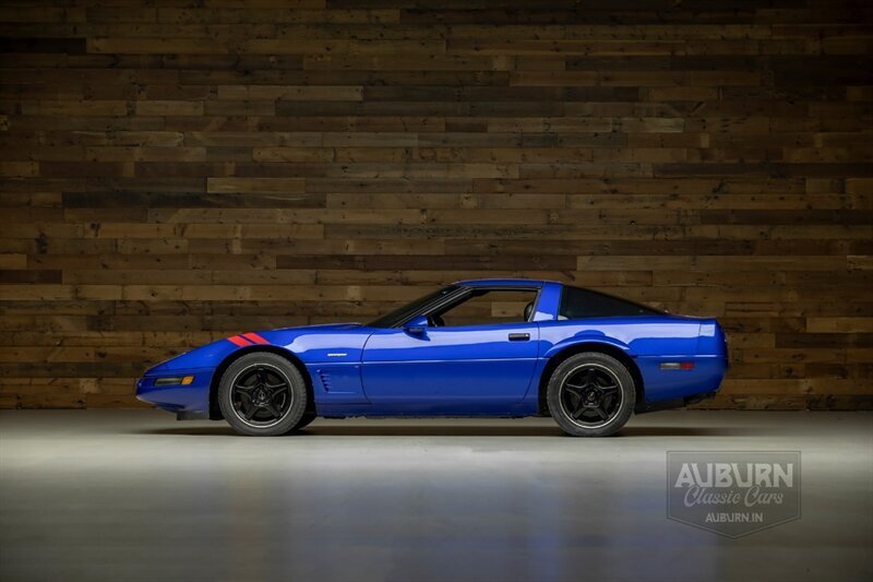Chevrolet-Corvette-1996-1