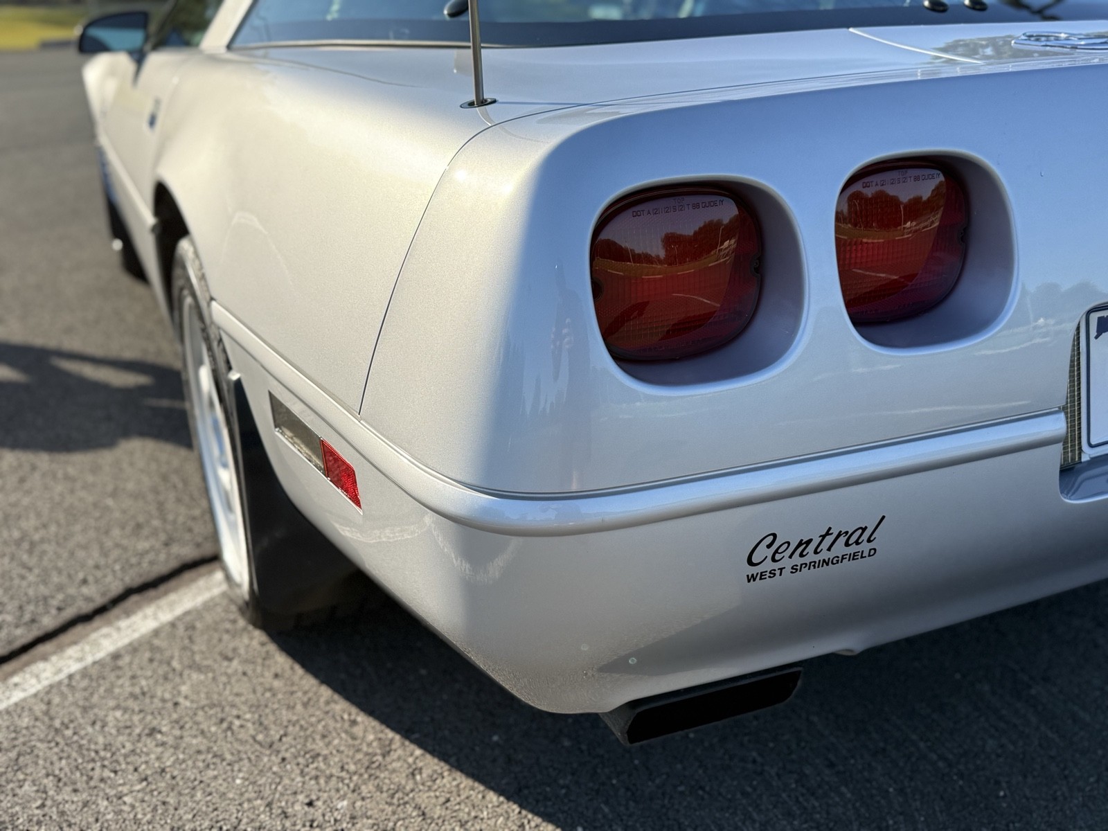 Chevrolet-Corvette-1996-10