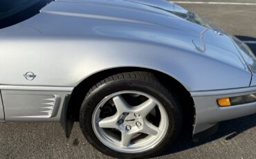 Chevrolet-Corvette-1996-17