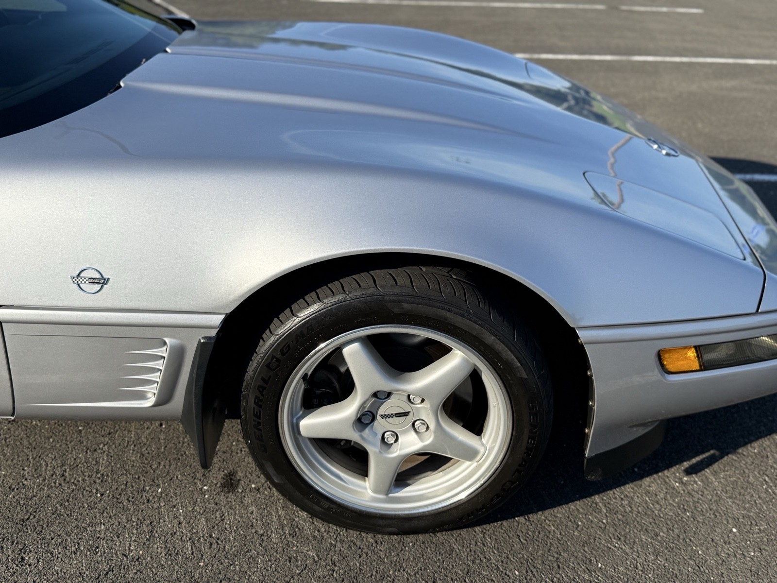 Chevrolet-Corvette-1996-17
