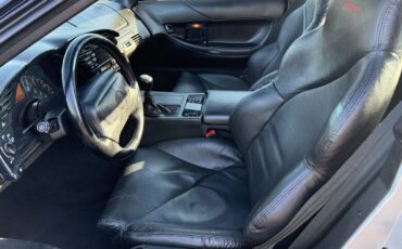 Chevrolet-Corvette-1996-21