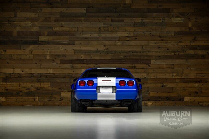 Chevrolet-Corvette-1996-3