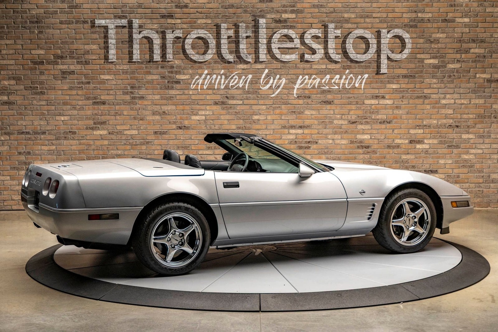 Chevrolet-Corvette-1996-Convertible-1