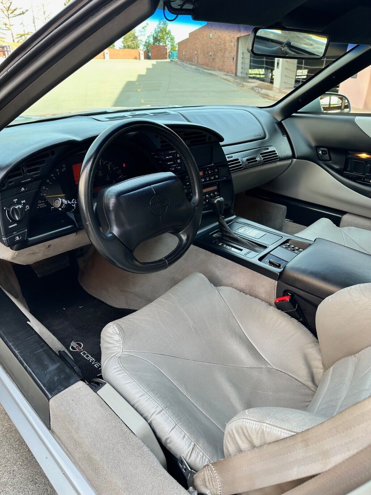 Chevrolet-Corvette-1996-Convertible-14