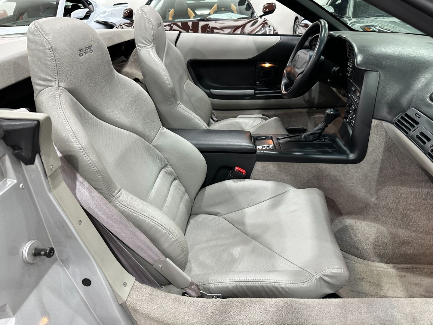 Chevrolet-Corvette-1996-Convertible-17