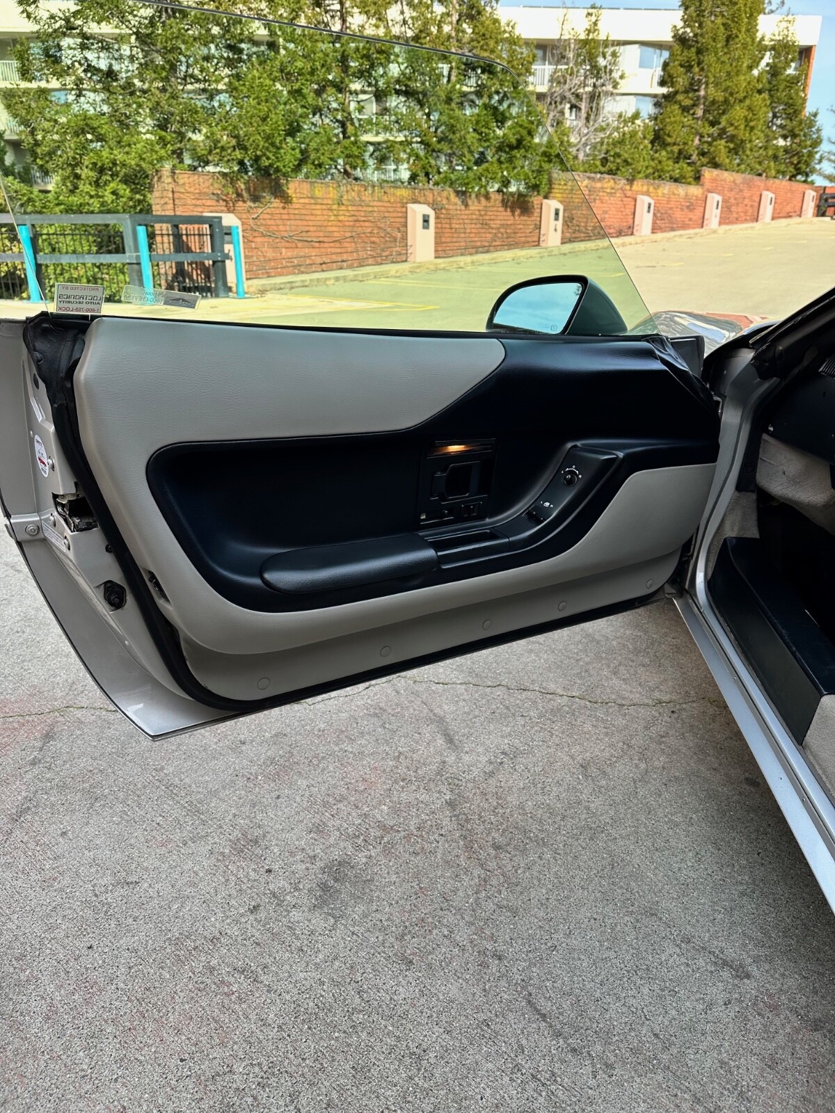 Chevrolet-Corvette-1996-Convertible-19