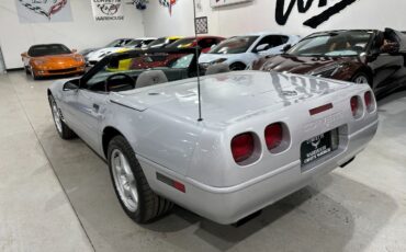 Chevrolet-Corvette-1996-Convertible-2