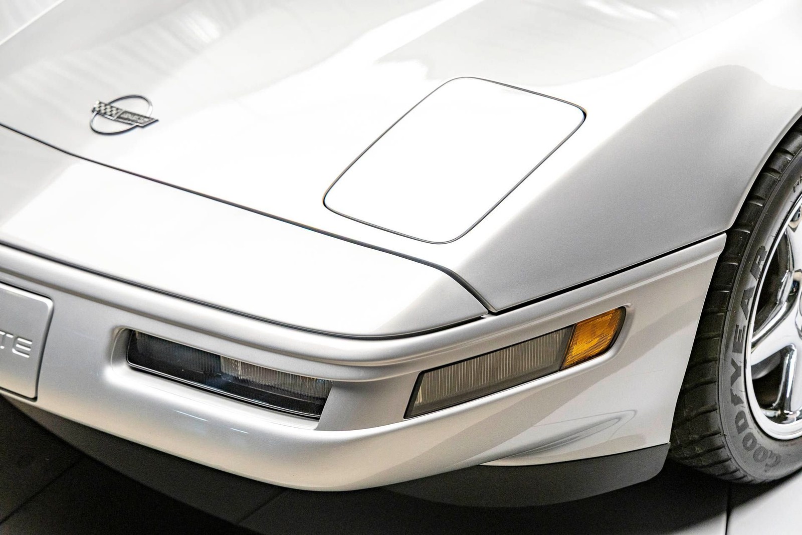 Chevrolet-Corvette-1996-Convertible-20