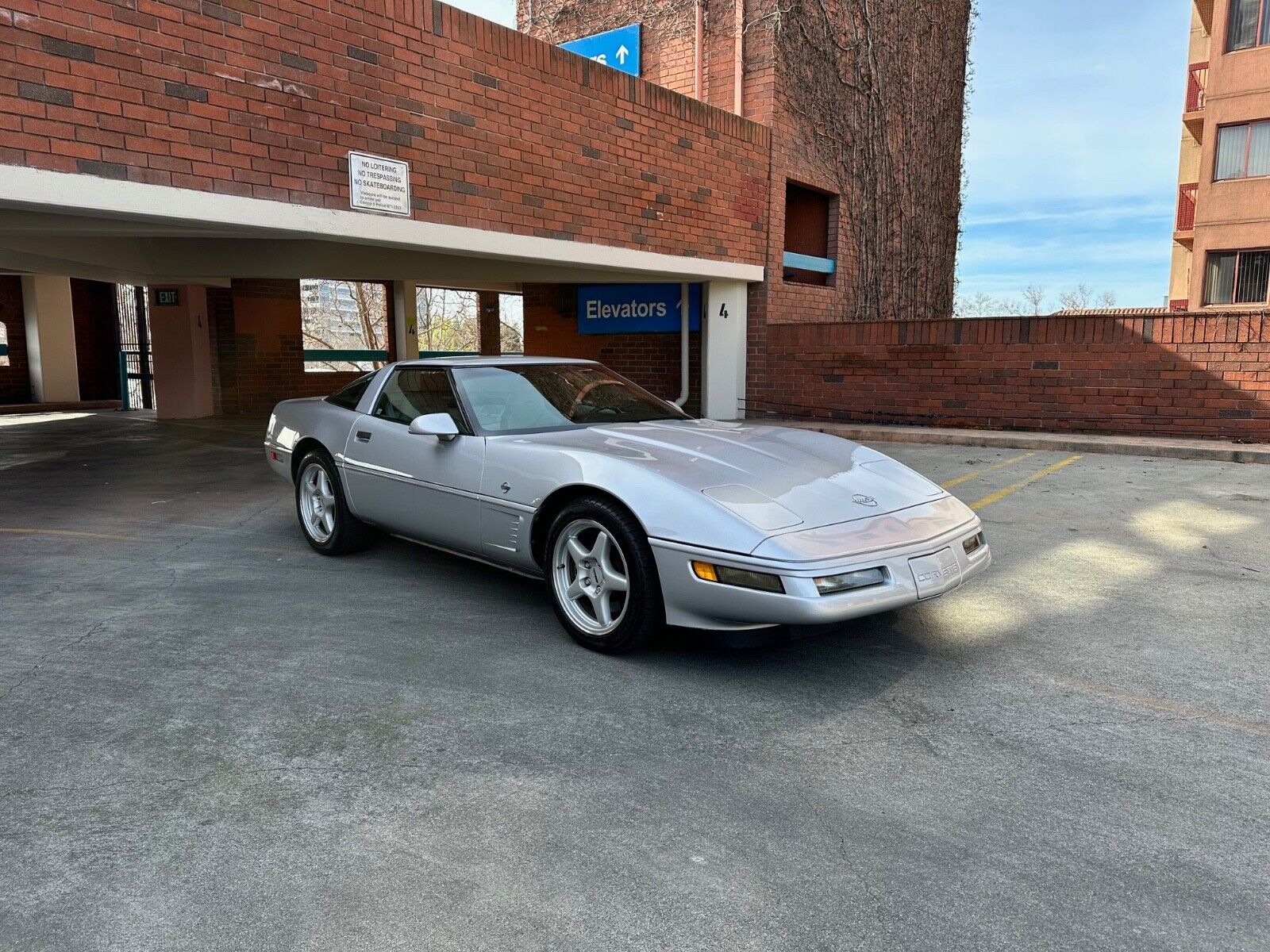 Chevrolet-Corvette-1996-Convertible-4
