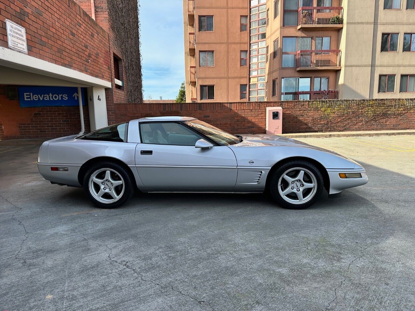 Chevrolet-Corvette-1996-Convertible-6