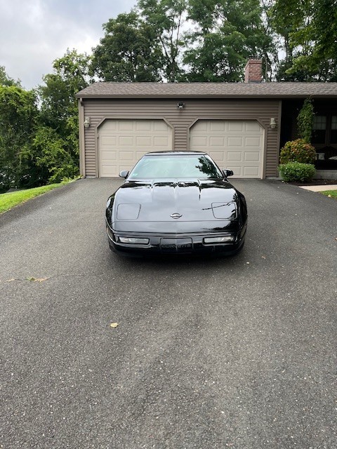 Chevrolet-Corvette-1996-Hatchback-2