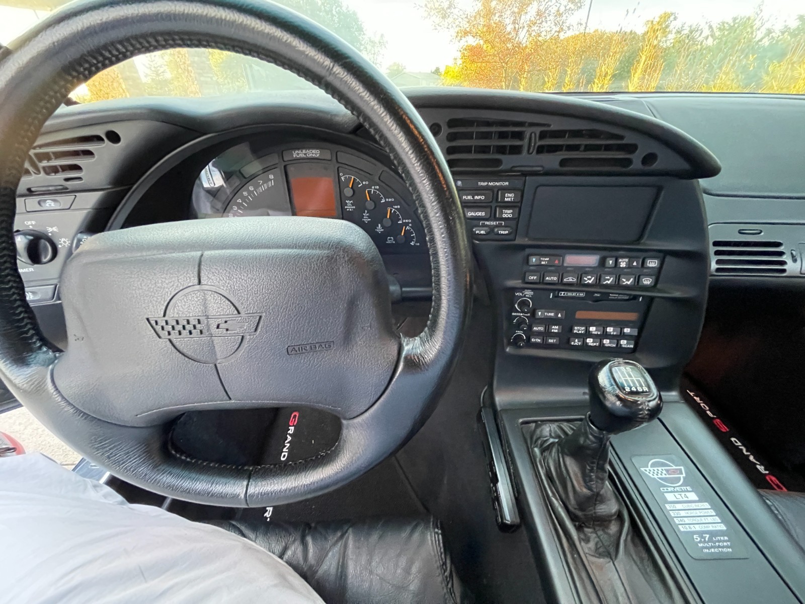 Chevrolet-Corvette-1996-Hatchback-23