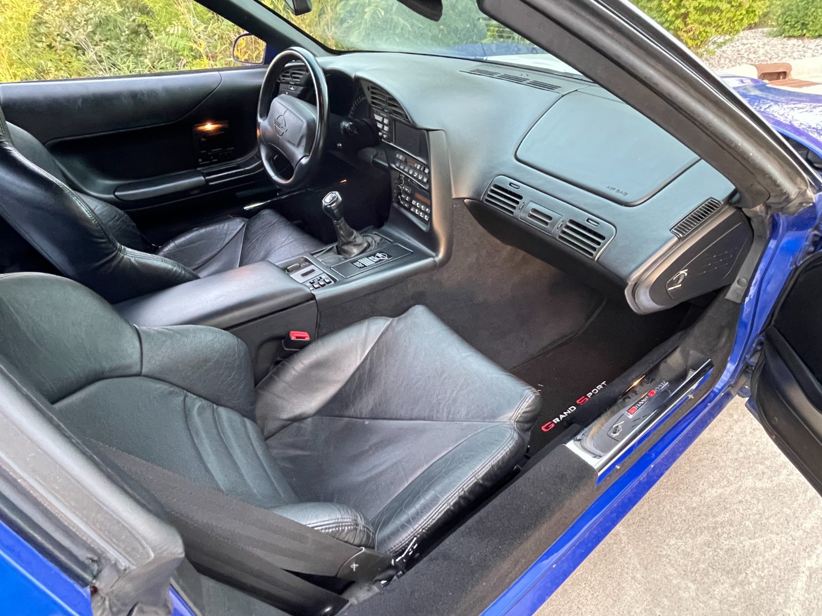 Chevrolet-Corvette-1996-Hatchback-26