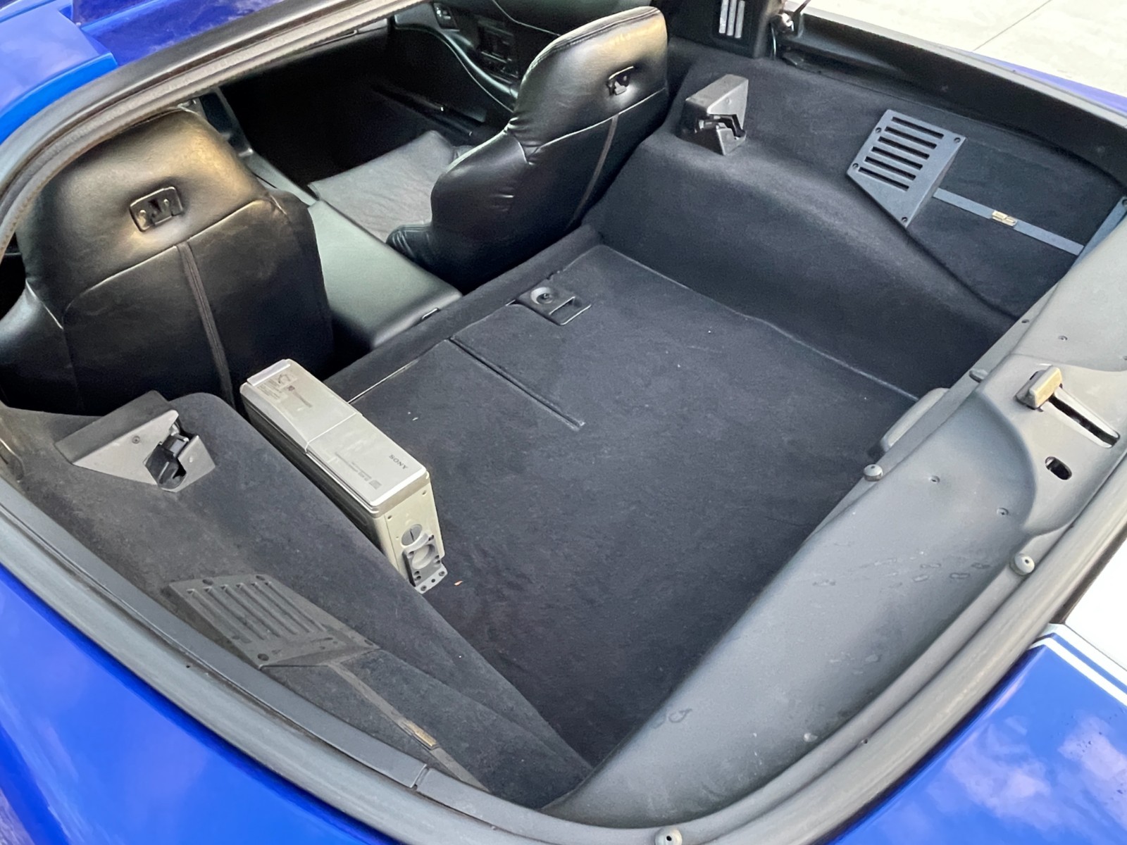 Chevrolet-Corvette-1996-Hatchback-29