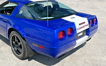 Chevrolet-Corvette-1996-Hatchback-5