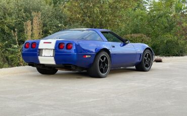 Chevrolet-Corvette-1996-Hatchback-6