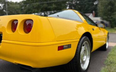 Chevrolet-Corvette-1996-coupe-16