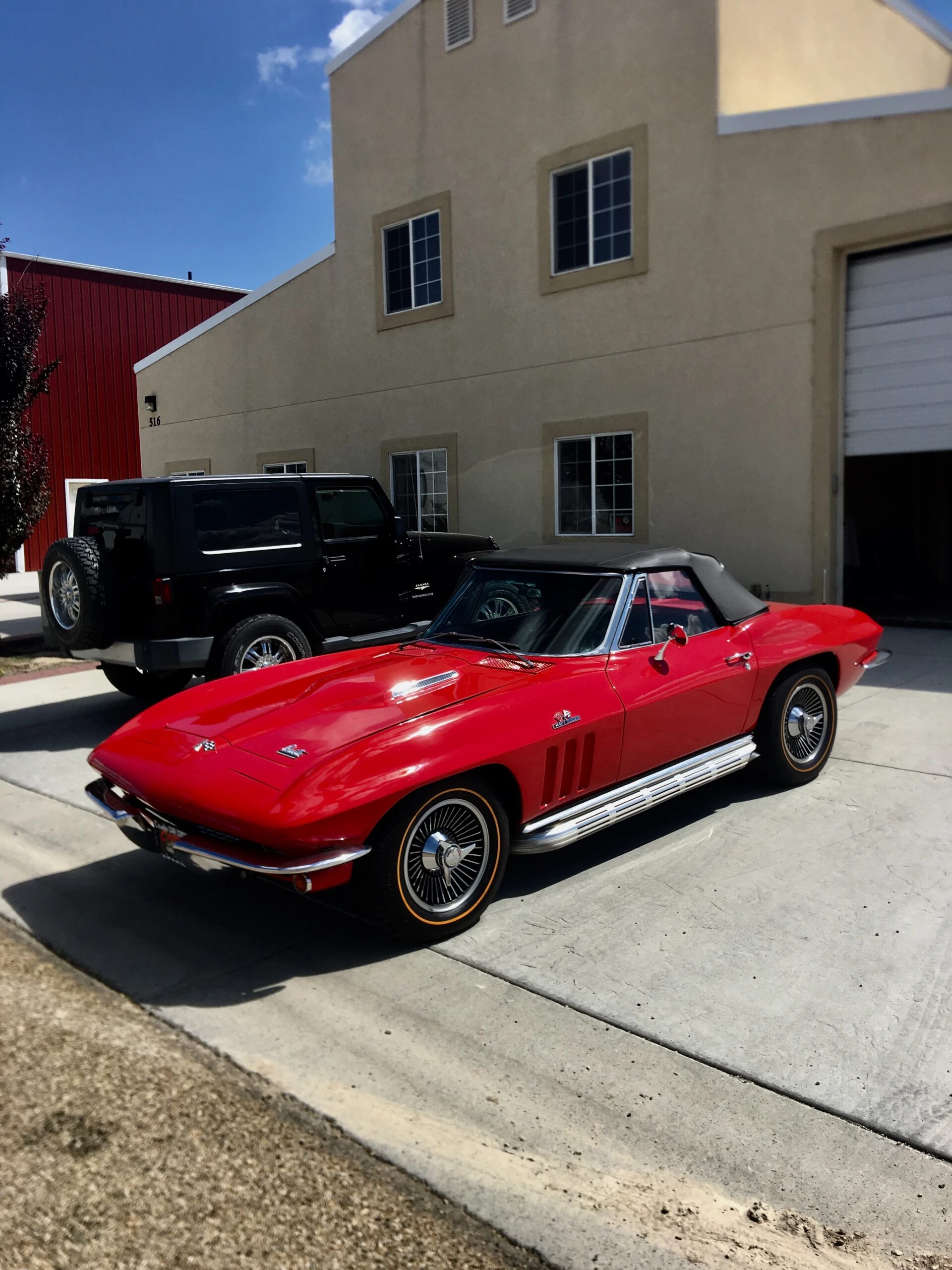 Chevrolet-Corvette-427-convertible-1966-Red-Black-20