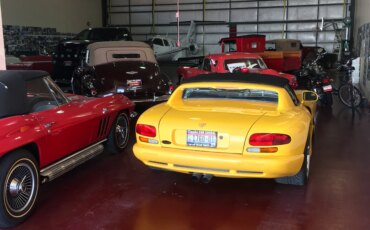 Chevrolet-Corvette-427-convertible-1966-Red-Black-7