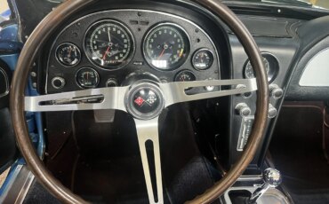 Chevrolet-Corvette-427-convertible-1967-Blue-Black-20