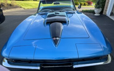 Chevrolet-Corvette-427-convertible-1967-Blue-Black