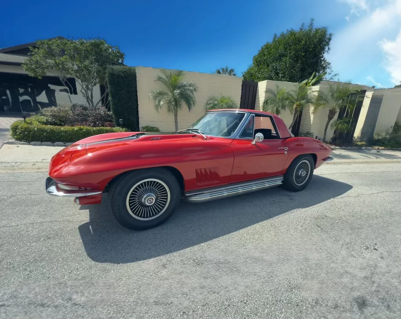 Chevrolet-Corvette-427-convertible-1967-Red-Black-15
