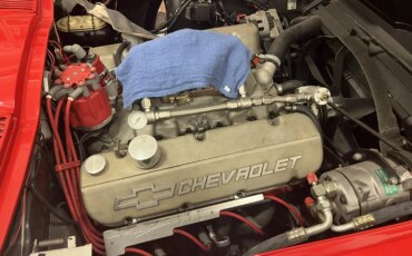 Chevrolet-Corvette-427-convertible-1967-Red-Black-7