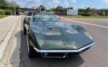 Chevrolet-Corvette-427-convertible-1968-Green-Black