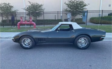 Chevrolet-Corvette-427-convertible-1968-Green-Black-6