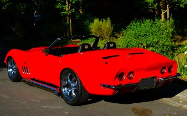 Chevrolet-Corvette-427-convertible-1969-Red-Black-15