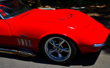Chevrolet-Corvette-427-convertible-1969-Red-Black-8