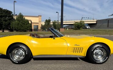 Chevrolet-Corvette-Stingray-Convertible-1972-Convertible-1
